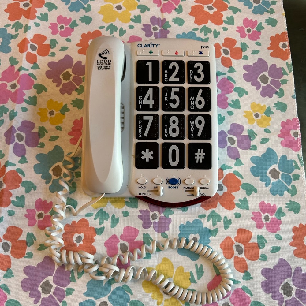 Senior citizen large numbered? Loud volume phone